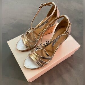 Charles David Randee Wedge Sandals sz 8